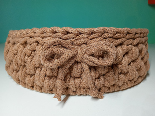 Háčkovaný košík světle hnědý ⌀ 25 cm — foto 3