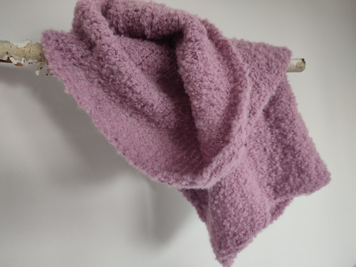 Staroružové bouclé — foto 4