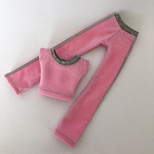 Sportovní komplet pro Barbie — foto 4