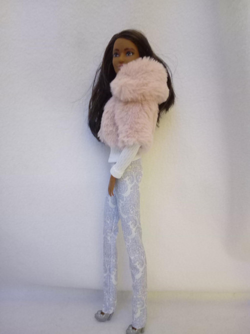 Kožíšek pro Barbie — foto 3