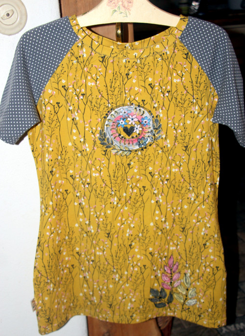 Malované handmade triko vel. M/L — foto 2