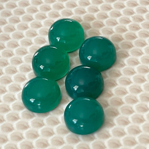 Chalcedon zelený kabošon kruh / 10mm — foto 2