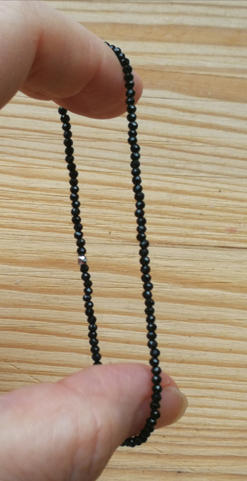 Spinel broušený 2 mm 18,8 mm — foto 5