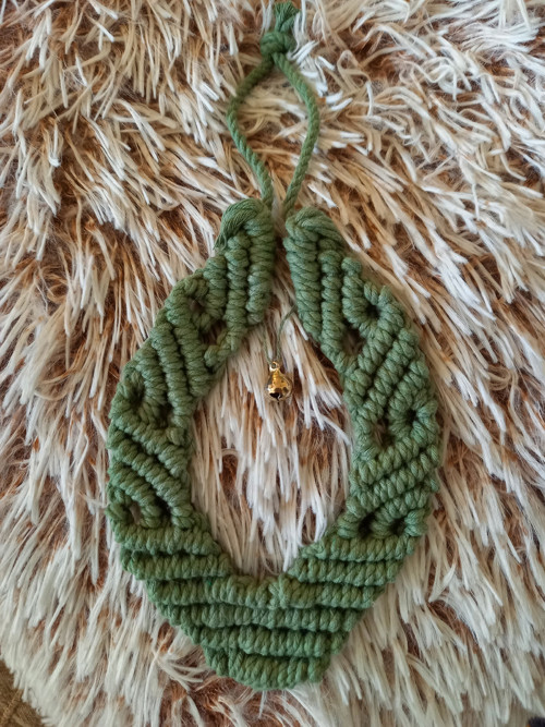 Macrame podkovička s rolničkou pro štěstí — foto 3