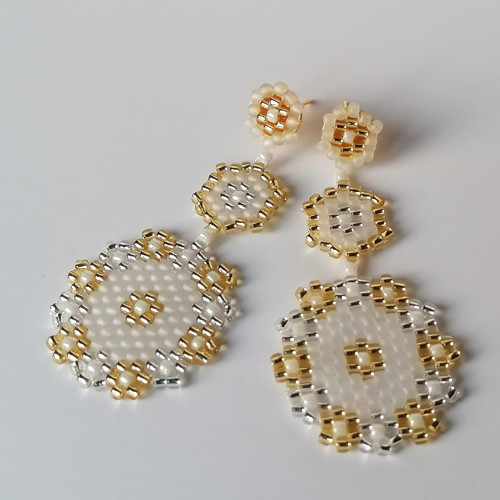 Floral Bridal Dangle Beaded Earrings — foto 2