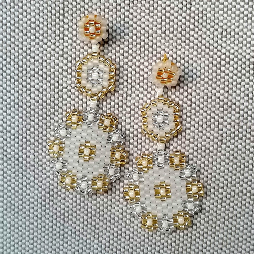 Floral Bridal Dangle Beaded Earrings — foto 5