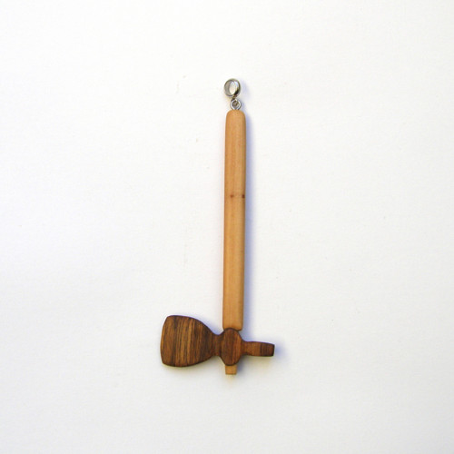 Drevený prívesok - tomahawk — foto 4