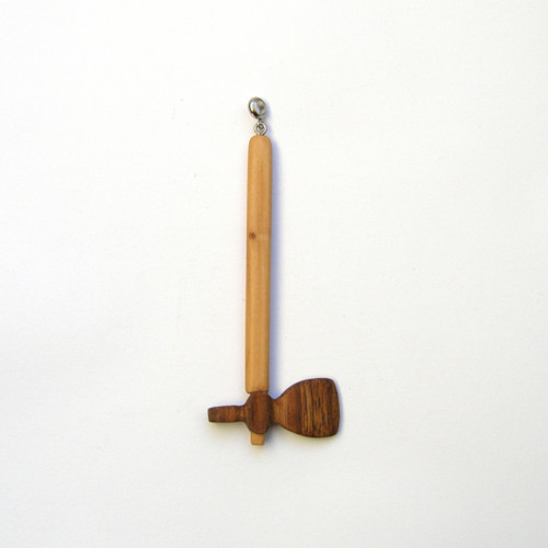 Drevený prívesok - tomahawk — foto 3