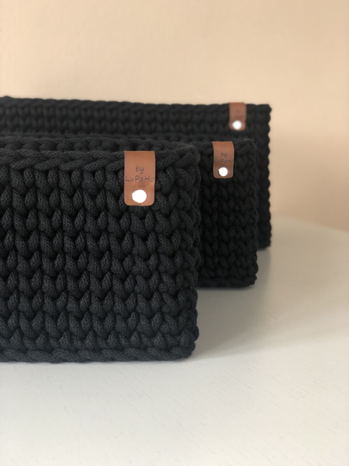 Háčkovaný obdélníkový košík 25x15cm černý — foto 5