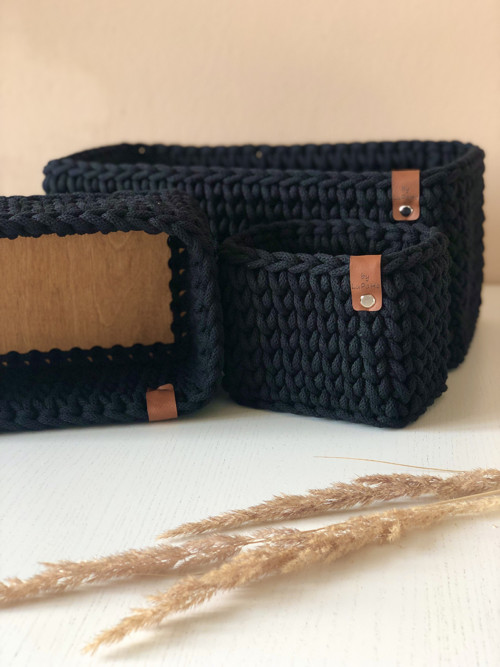 Háčkovaný obdélníkový košík 20x15cm černý — foto 2