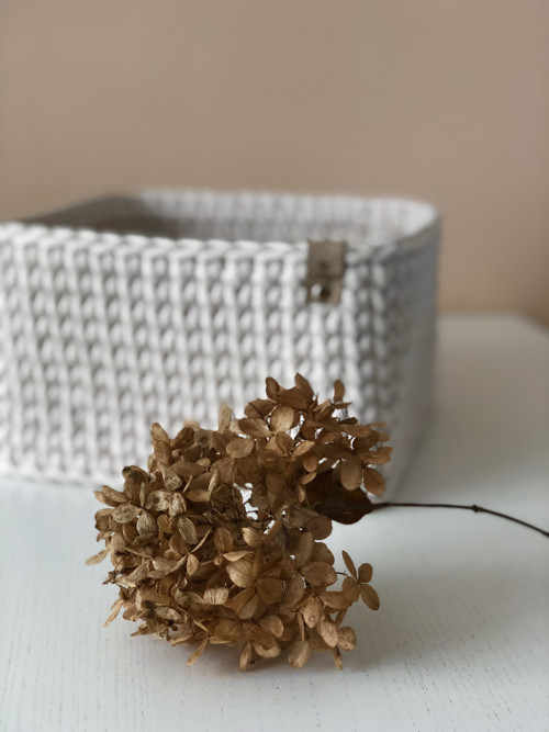 Háčkovaný hranatý košík 20x20cm natur — foto 3
