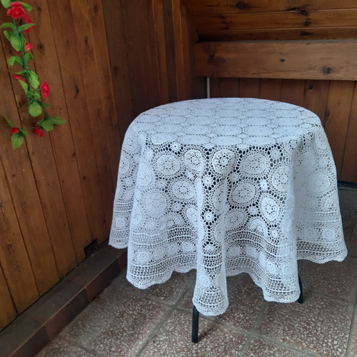 Kulatý Háčkovaný Ubrus — foto 2