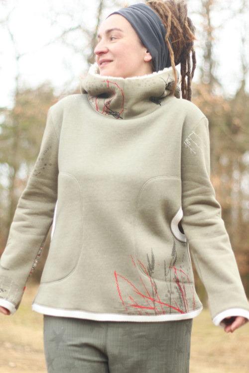 Mikina ............ L - XL — foto 2
