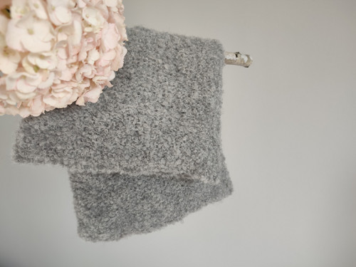 Sivé bouclé — foto 2