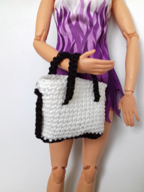Šatičky pro Barbie - kabelka č.3 — foto 4
