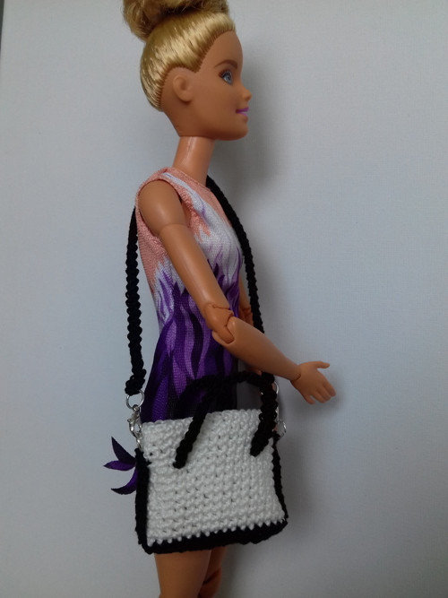 Šatičky pro Barbie - kabelka č.3 — foto 2