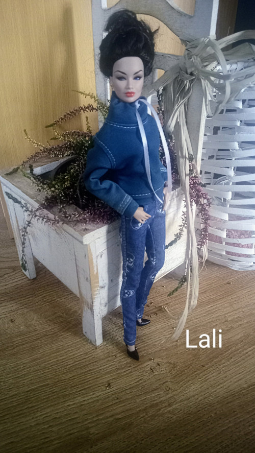 Mikina pro Barbie i FR2 — foto 2