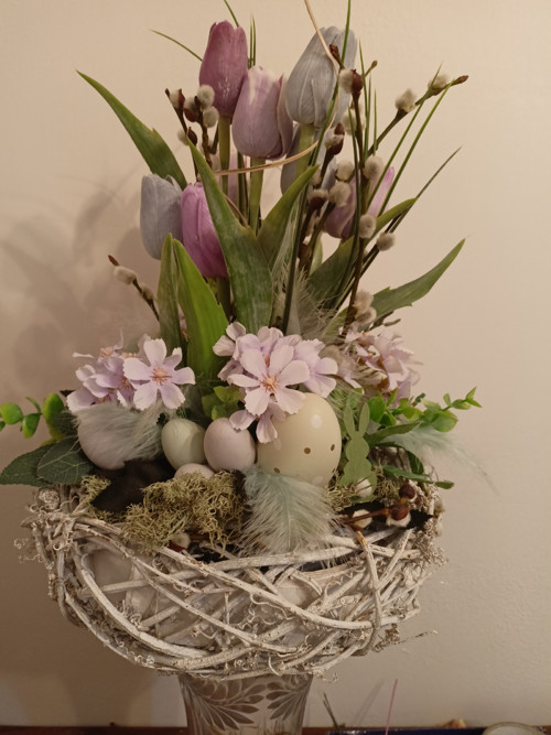 Dekorace s umělými tulipány — foto 2
