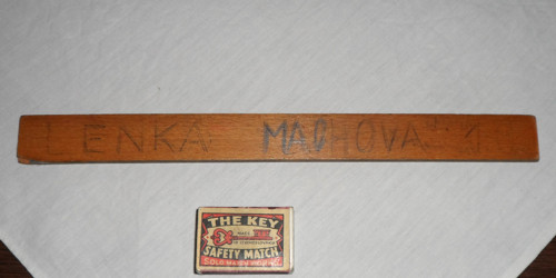Dřevěné měřící PRAVÍTKO, 30 cm — foto 3
