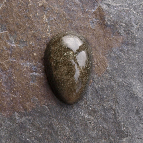 Obsidián stříbrný, kabošon č. 2514 — foto 2