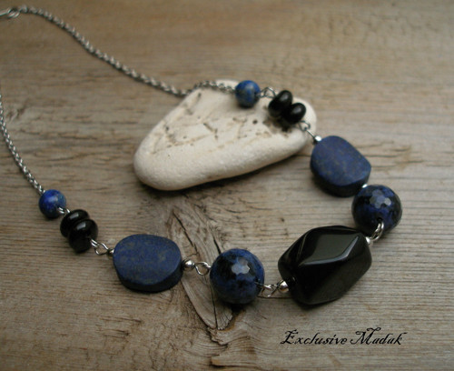 La luna .... onyx, dumortierit, lapis — foto 2