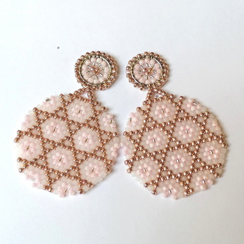 Blush Pink Flowers- Beaded Drop Circle Earrings — foto 4