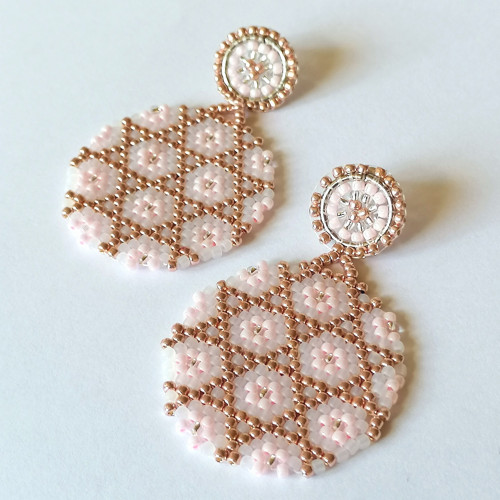 Blush Pink Flowers- Beaded Drop Circle Earrings — foto 5