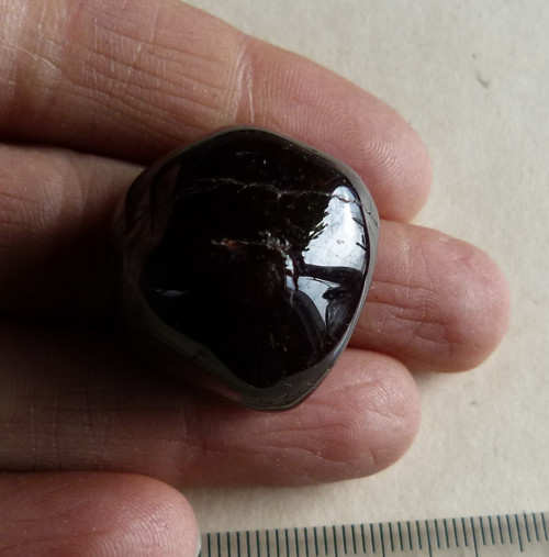 Granát - almandin - 2,4 cm — foto 2