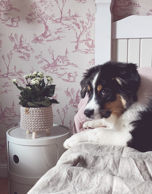 Béžová trojnožka malá — foto 2