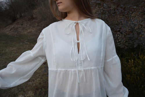 Košile řasená bílá — foto 4