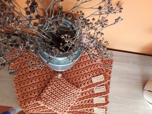 Háčkované prostírání sada 4 ks + podložka — foto 3