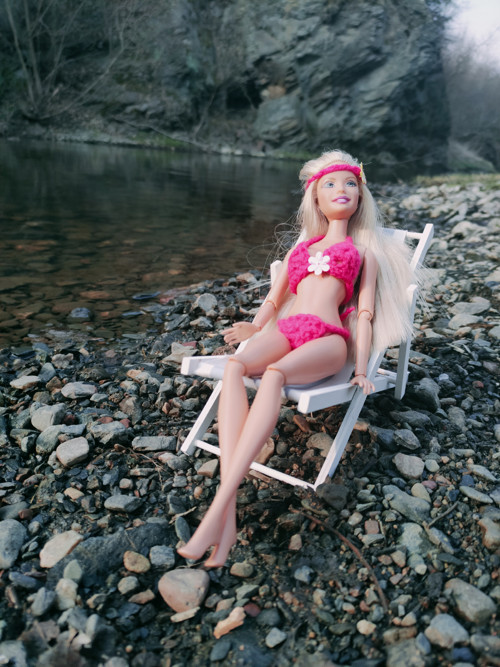 Háčkované plavečky s čelenkou pro barbie — foto 4