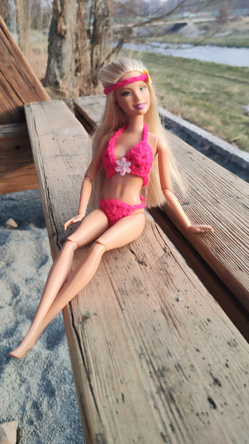 Háčkované plavečky s čelenkou pro barbie — foto 2