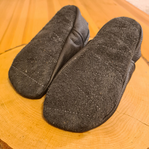 Kožené capáčky 18 cm — foto 3