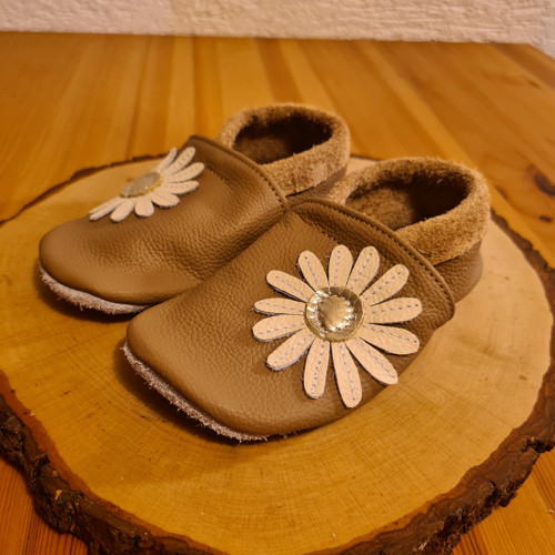Kožené capáčky 16,5 cm — foto 2
