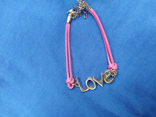 Náramek Love — foto 2