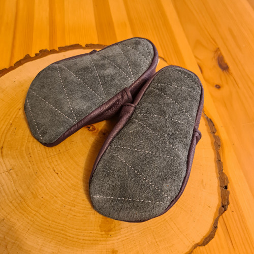 Kožené capáčky 16 cm — foto 3