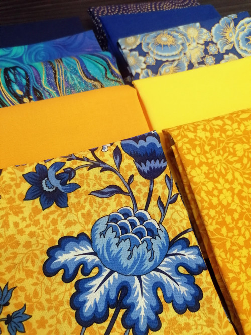 Fat quarter set MODRÁ a ŽLTÁ — foto 2