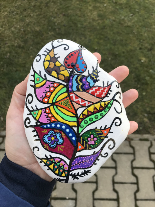 Malovaný kámen "barevné péro" — foto 2