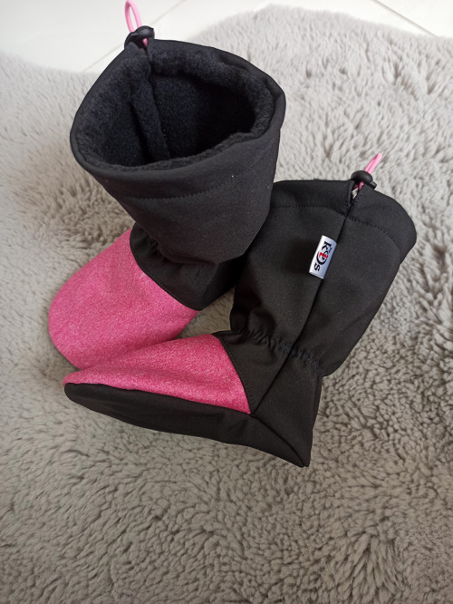 Softshellové capáčky do šátku, nosítka - růžová — foto 2