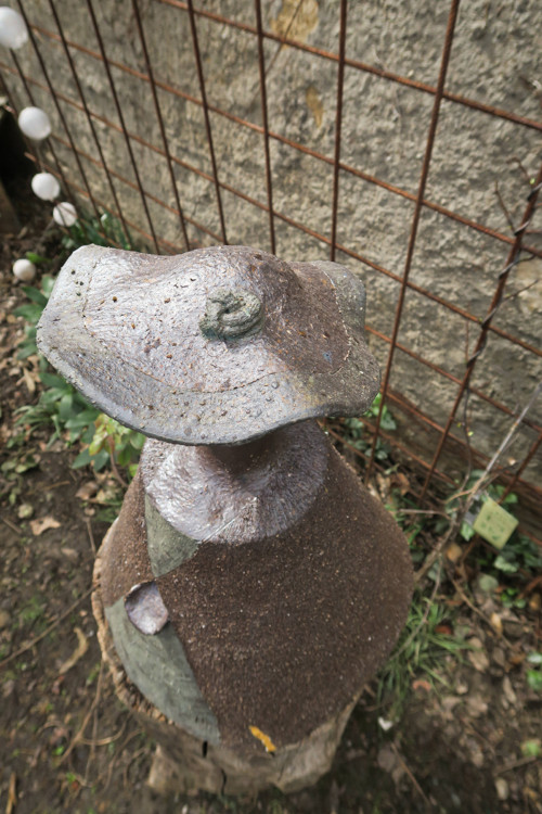 V tmavém kabátku - čmelín — foto 2