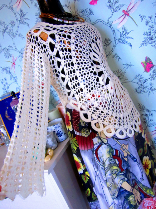 Svetřík boho háčkovaný — foto 2