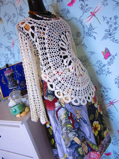 Svetřík boho háčkovaný — foto 3