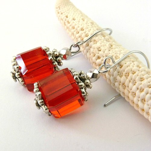 Náušnice Swarovski Kostky Červené — foto 2
