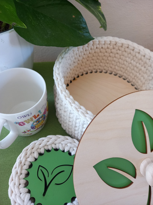 Háčkovaný košík s víkem ecru — foto 2