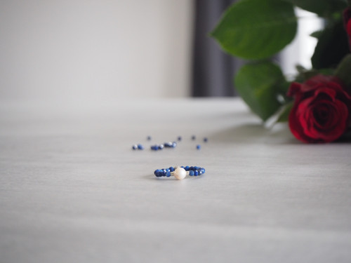 Prsten z minerálů *** lapis lazuli, perla — foto 2