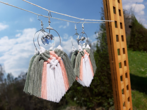 Křišťálové macramé náušničky — foto 2