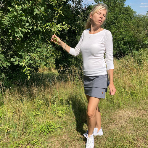 Slušivá volnočasová sukně... — foto 3