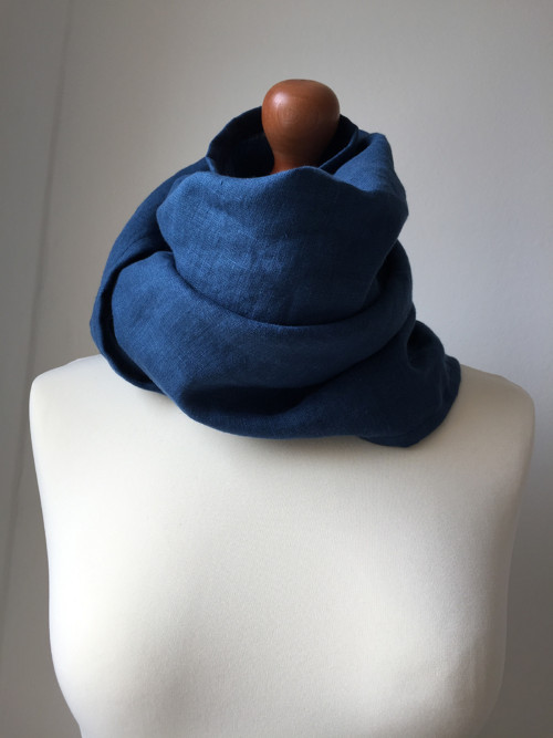 Lněný šál Navy Washed — foto 4