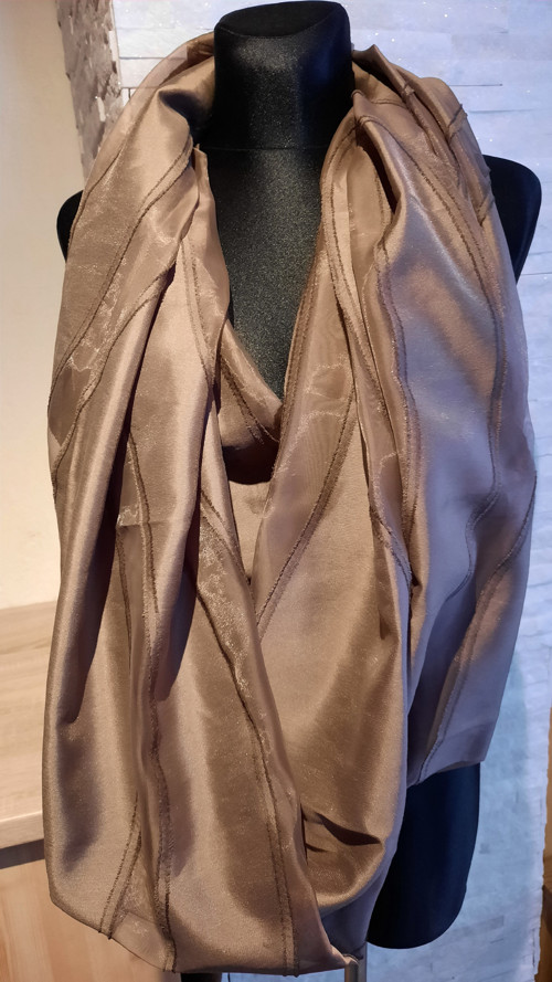 Šála hnědá — foto 2
